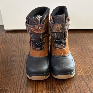 Ozark Trail Kids Boots - Black and Brown